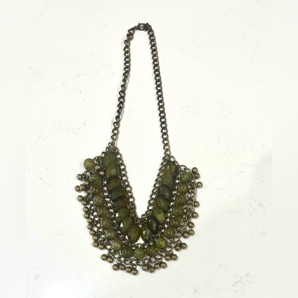 Vintage Faceted Olive Green Lucite Necklace Cascade Waterfall Bib Pewter, EUC - Picture 6 of 11